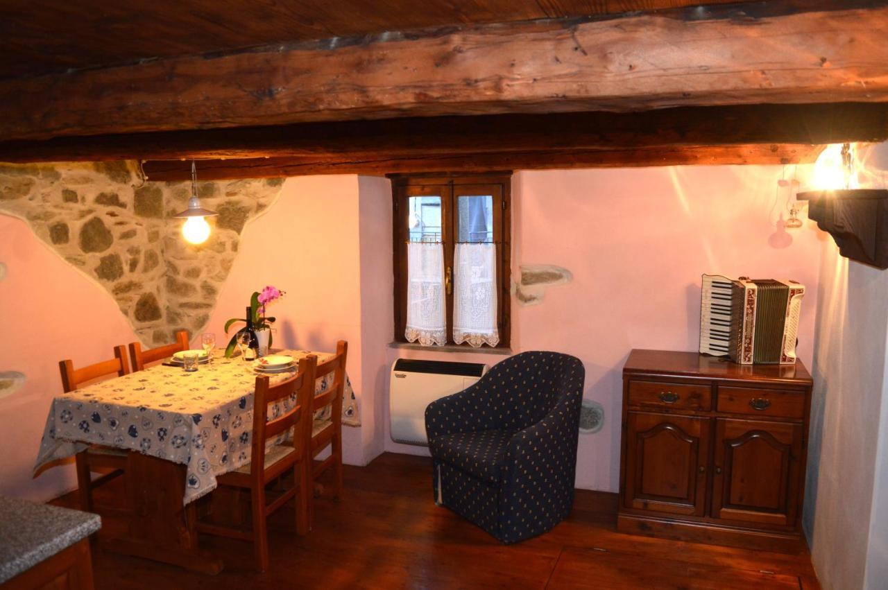 Вилла Casa Della Nonna Antronapiana Экстерьер фото
